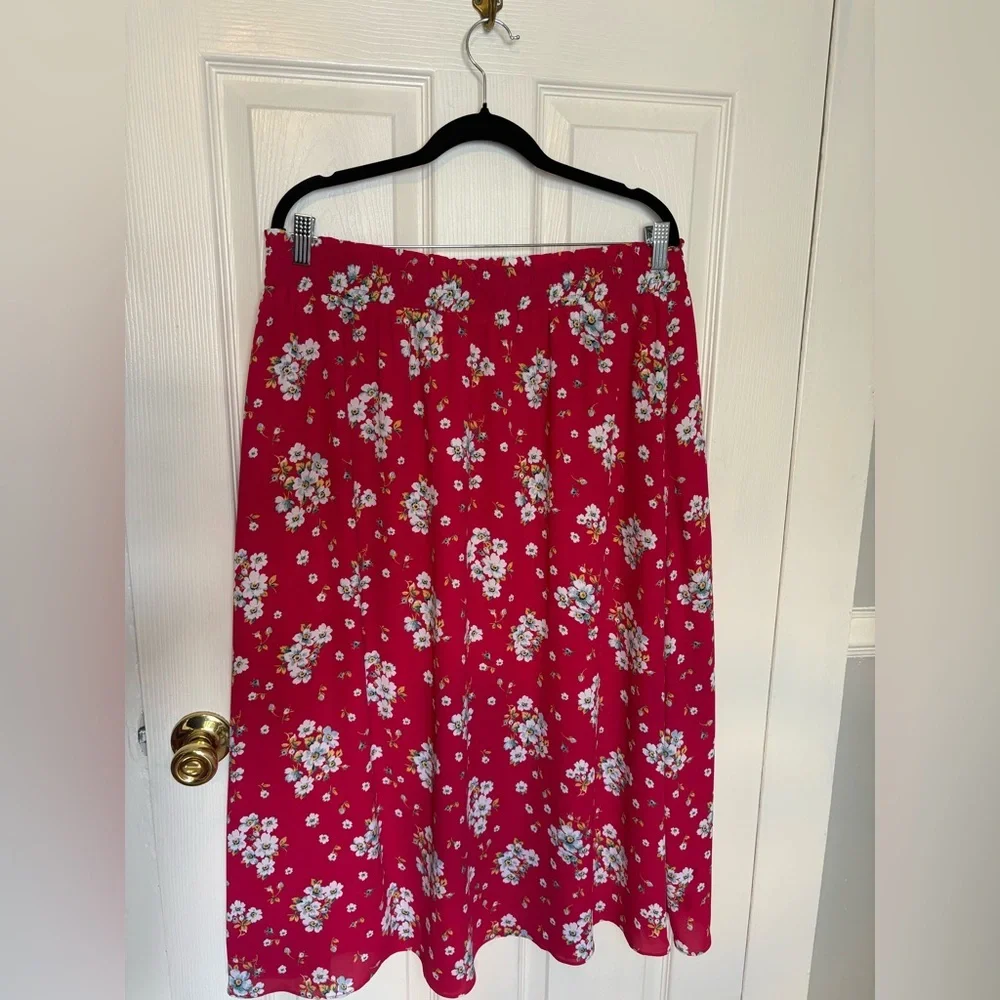 LOFT Red Floral Midi Skirt - Picture 11 of 13